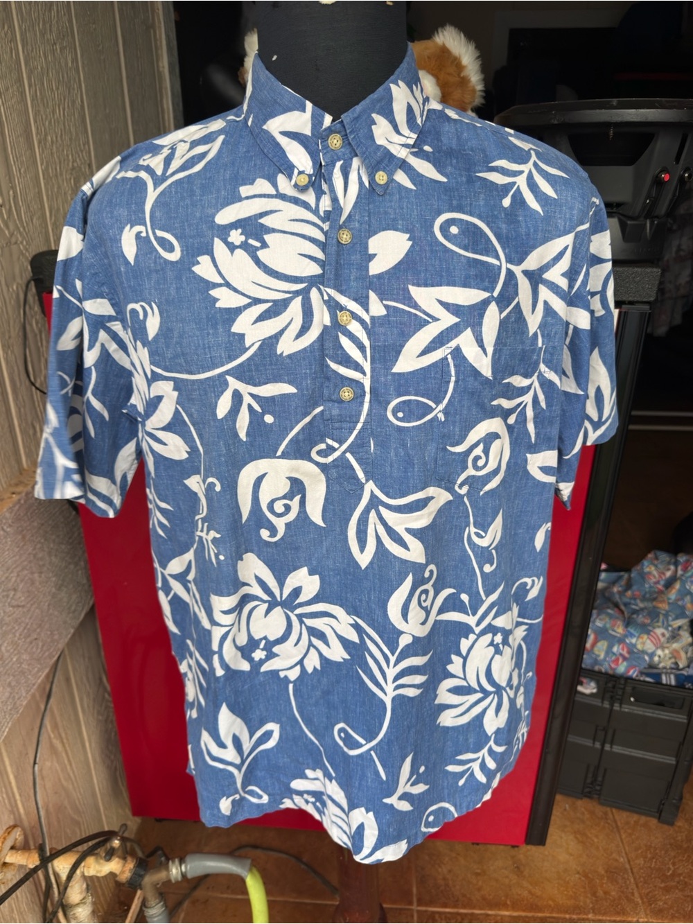 Men's Blue Floral Short-Sleeve Button-Down Shirt
